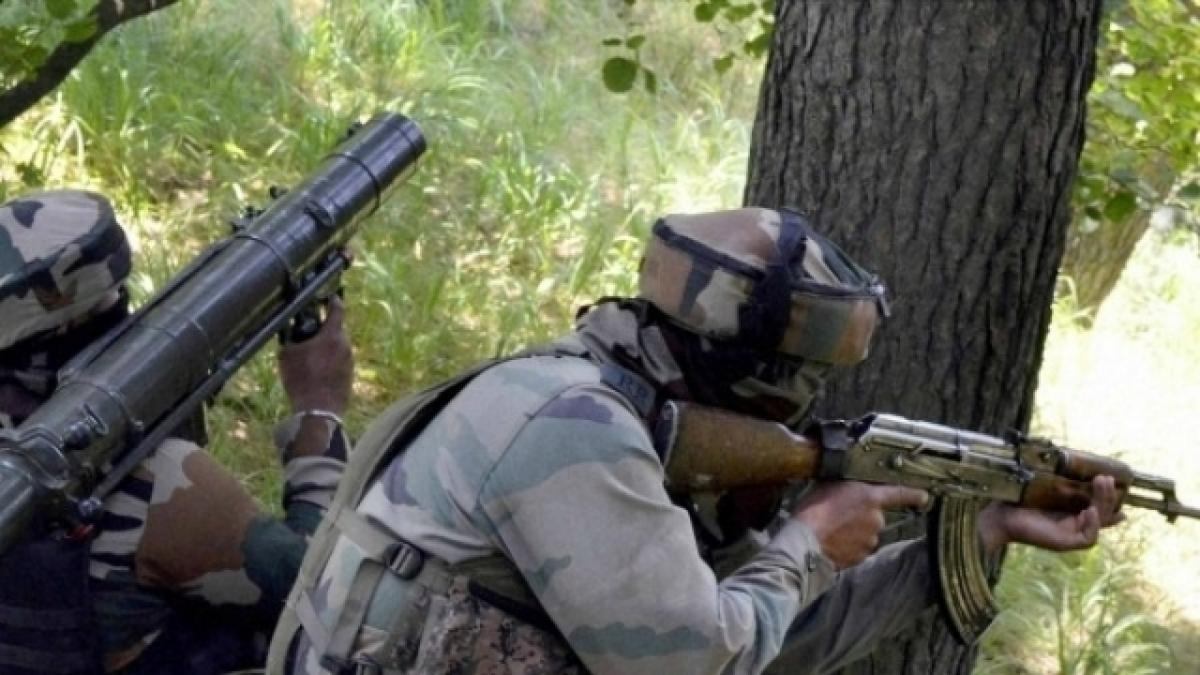 One militant killed, two policemen injured in Kashmir encounter