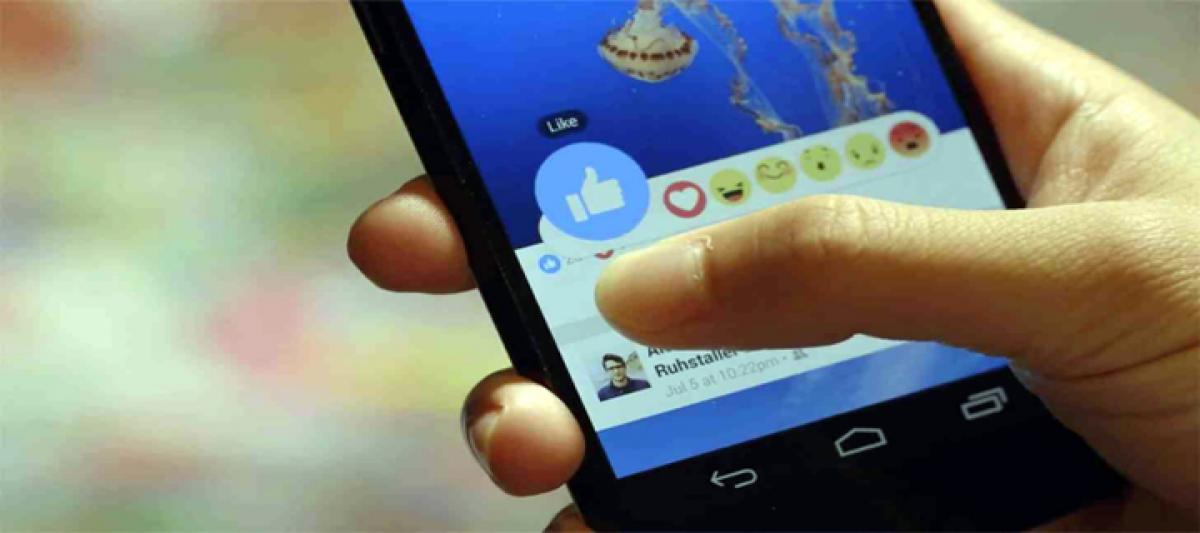 Facebook experiments with emoji reactions