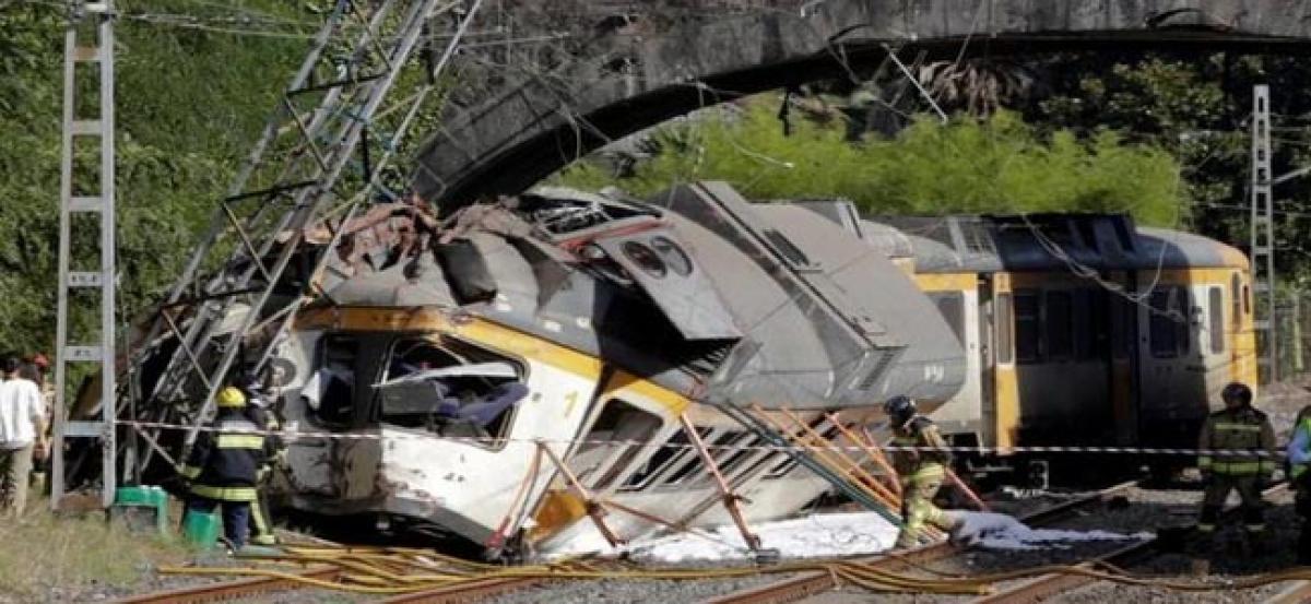 Train crash in northern Spain leaves at least four dead