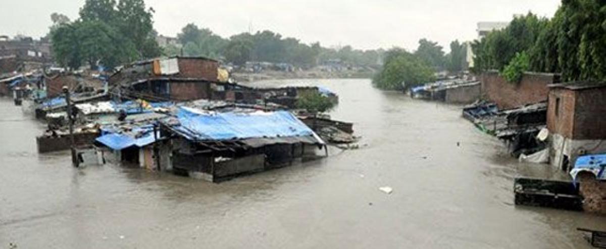 Heavy rains in Gujarat leaves 45 dead