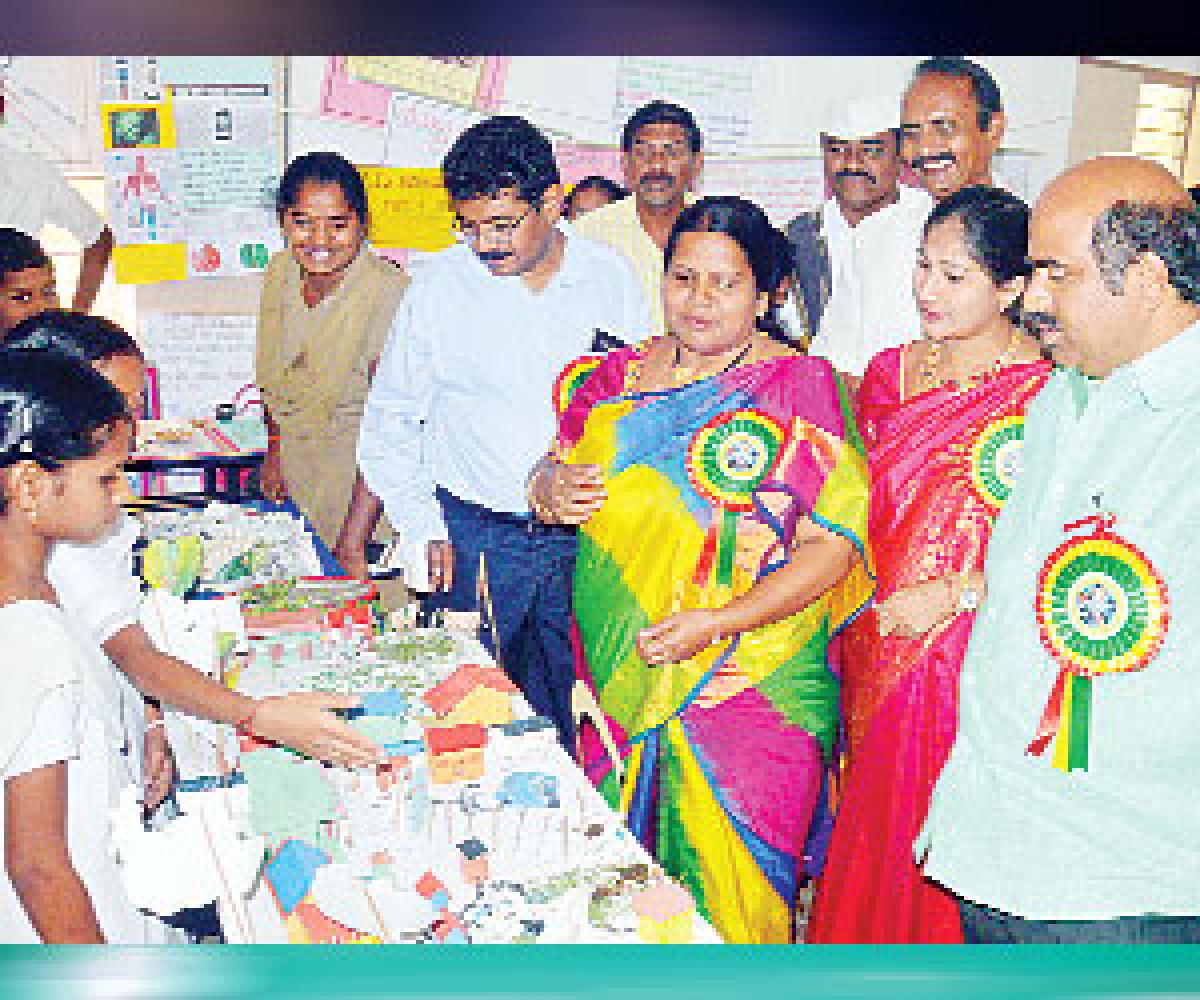 Peethala Sujatha opens Science Fair