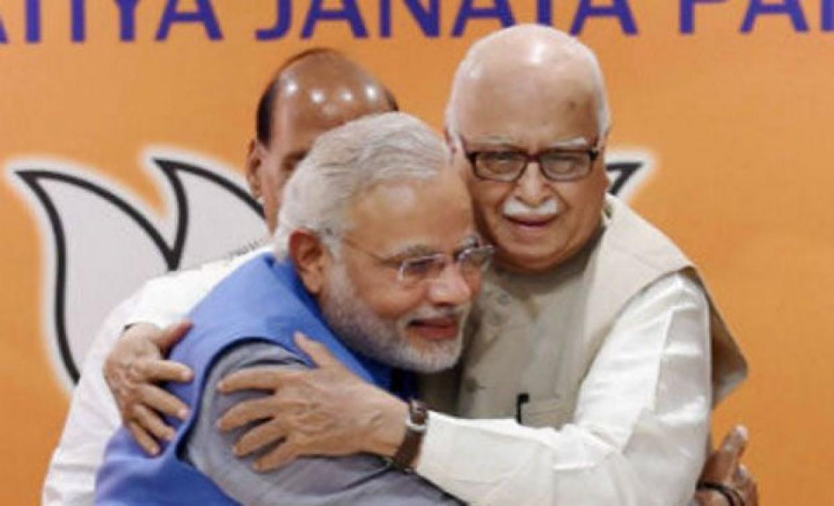 LK Advani lauds Modi government, says Centre on right track to bring achhe din