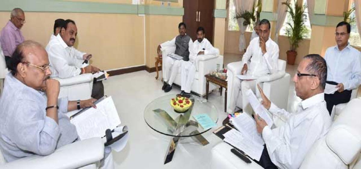 Telangana, AP resolve to sort out issues soon