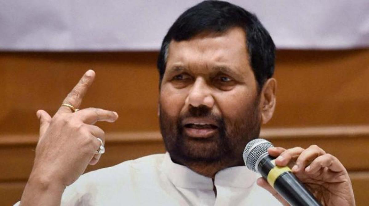 Identify temples where Dalits cant enter: Ram Vilas Paswan tells Centre