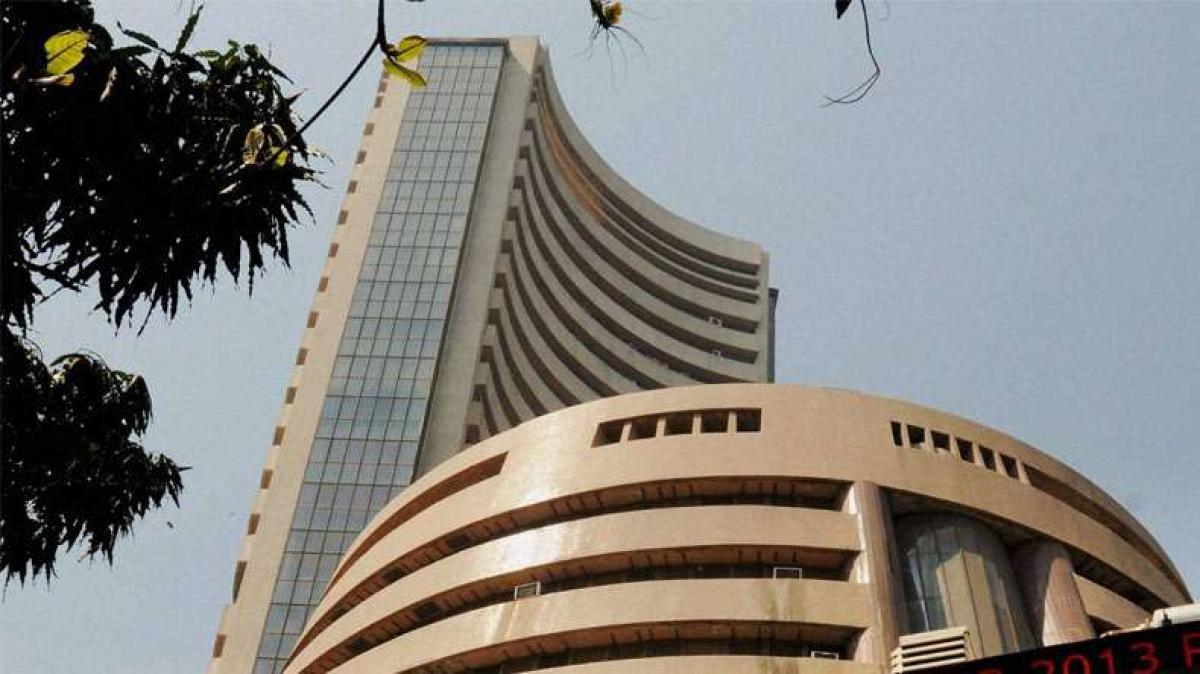 Selling pressure subdues Indian equity indices