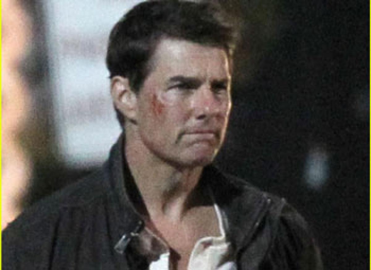 Trailer explodes on Tom Cruises Jack Reacher set