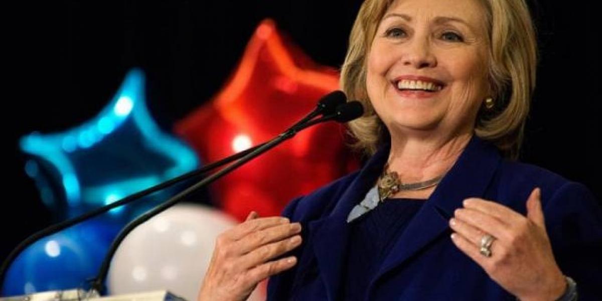 Hillary Clinton unveils $350-bn plan for students