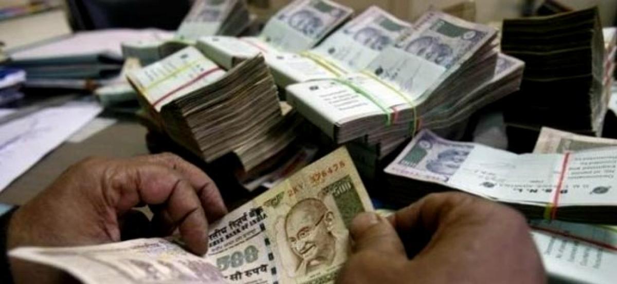 Income Tax dept asks banks to report pre-demonetization cash deposits