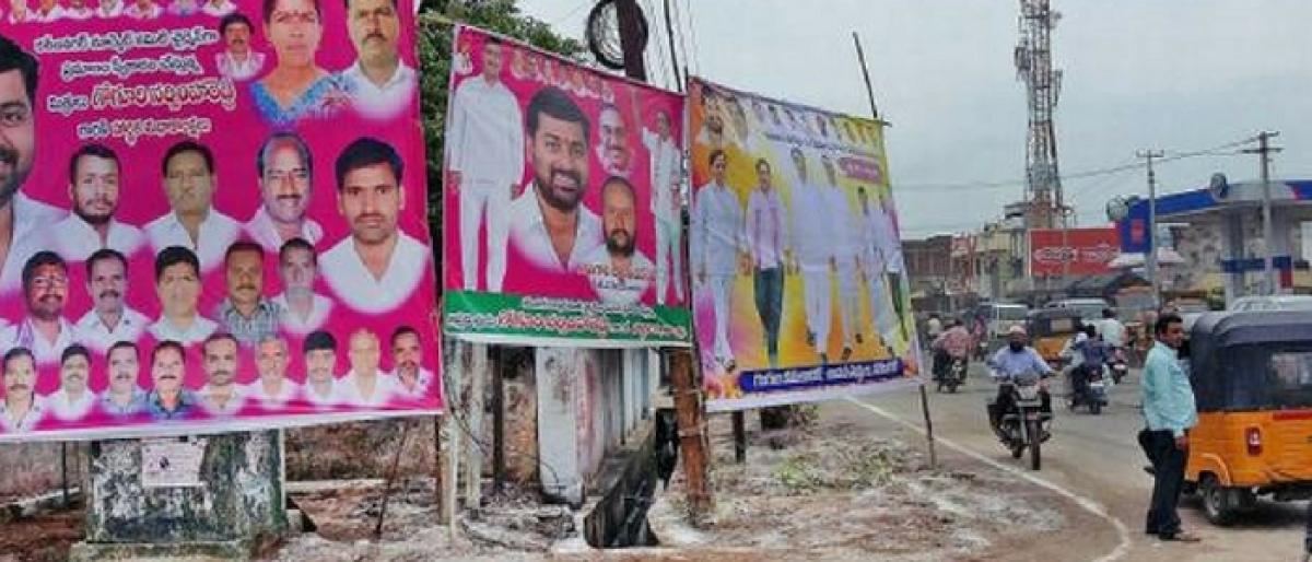 CPM seeks removal of flexies put up by TRS