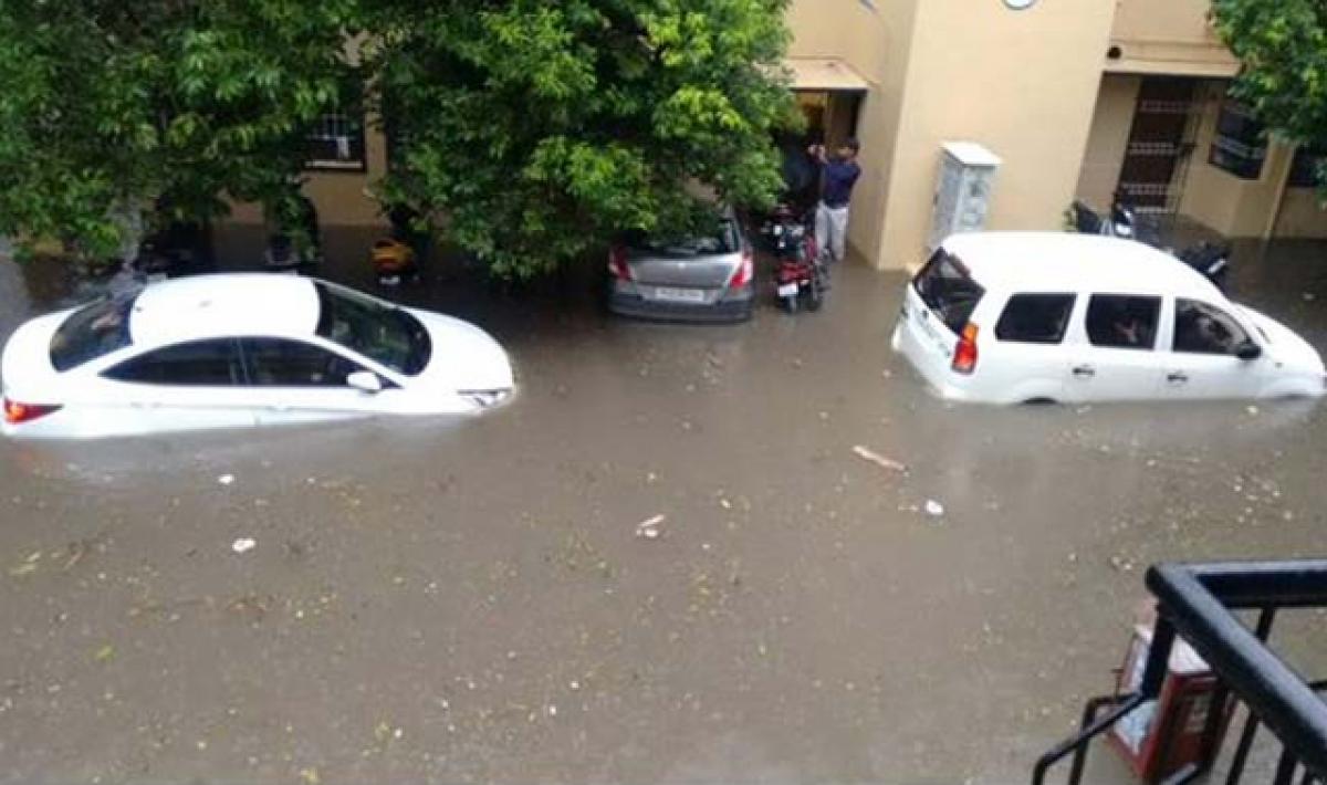 Chennai schools shut as heavy rain floods city