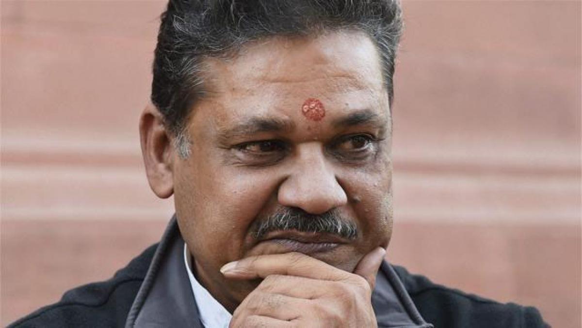 Kirti Azad to face music for indiscipline and embarrassing party