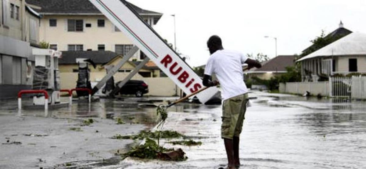 Hurricane Matthew kills 339 in Haiti, Obama declares emergency in Florida