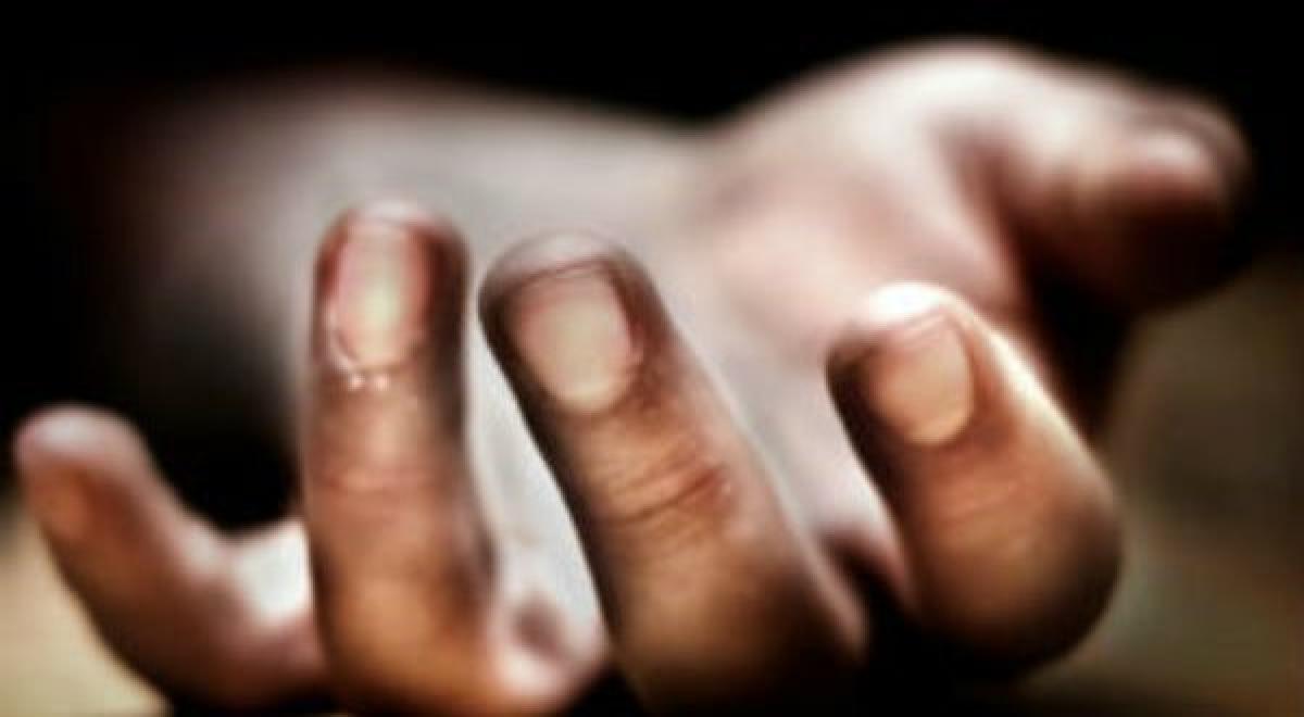 Elderly couple commit suicide in Telangana