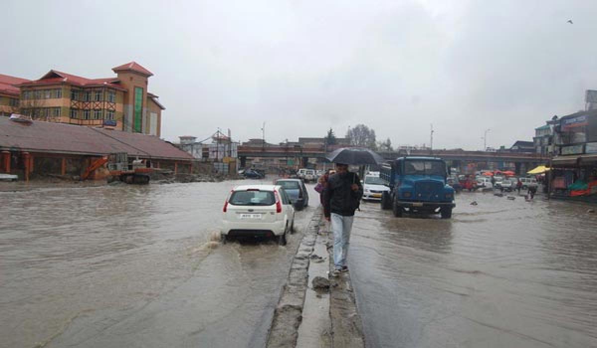 Flood Alert in Jammu after 24hrs Rains in the city 