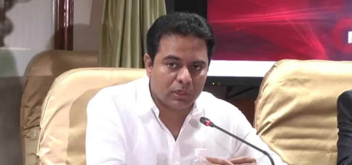 Telangana lost a great intellectual: KTR