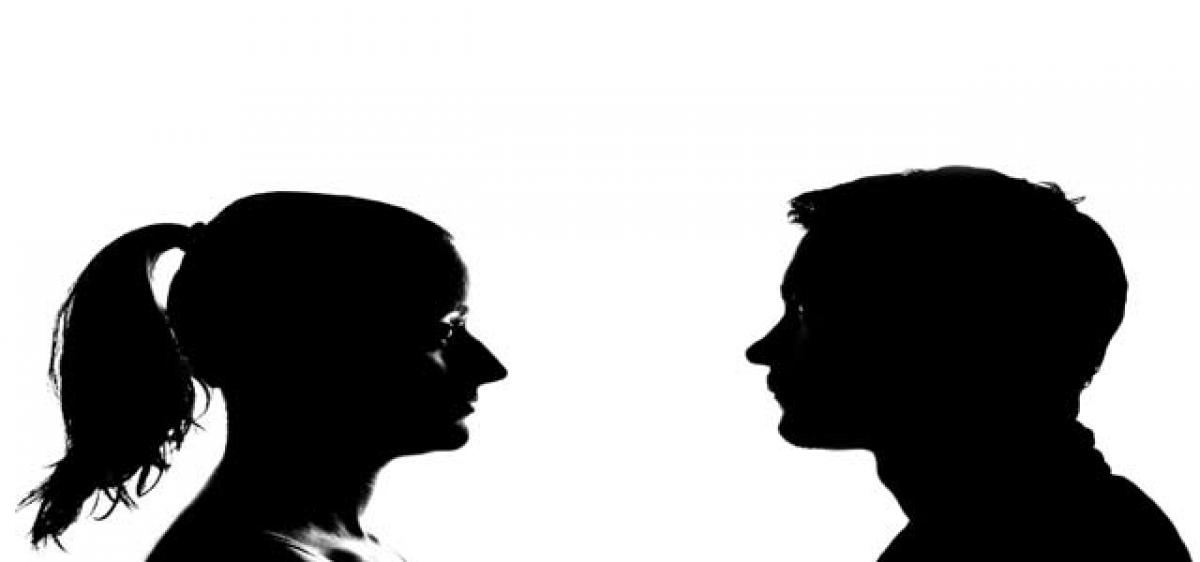 Women, men see faces differently: Study