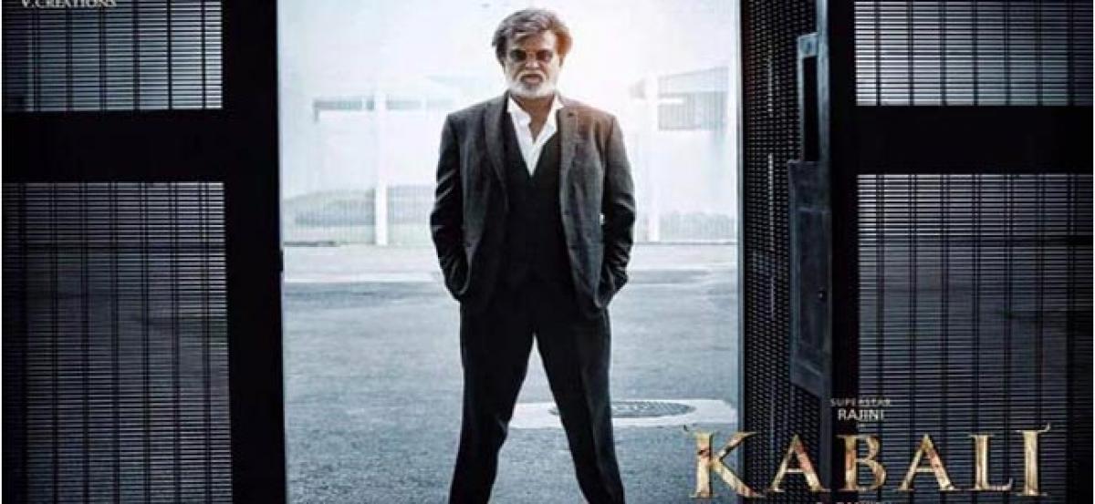 Twitter Talk: Kabali premiere shows Rajinikanth Radhika Apte.