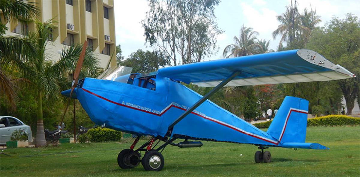 Students make their own aircraft