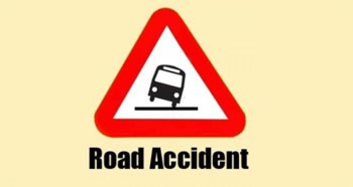 Driver dies as bus hits lorry