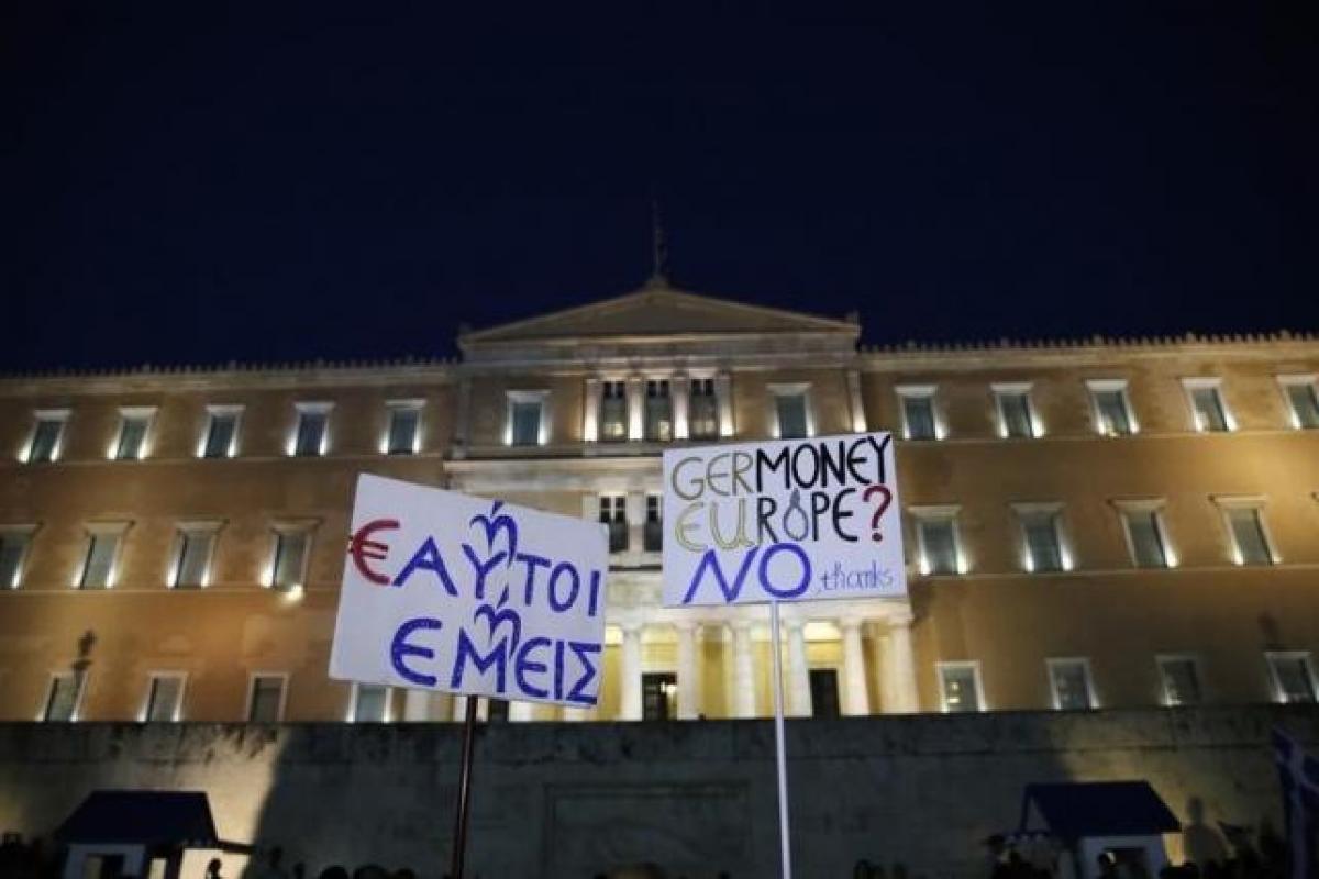 Greeks protests austerity pressure over financial crisis