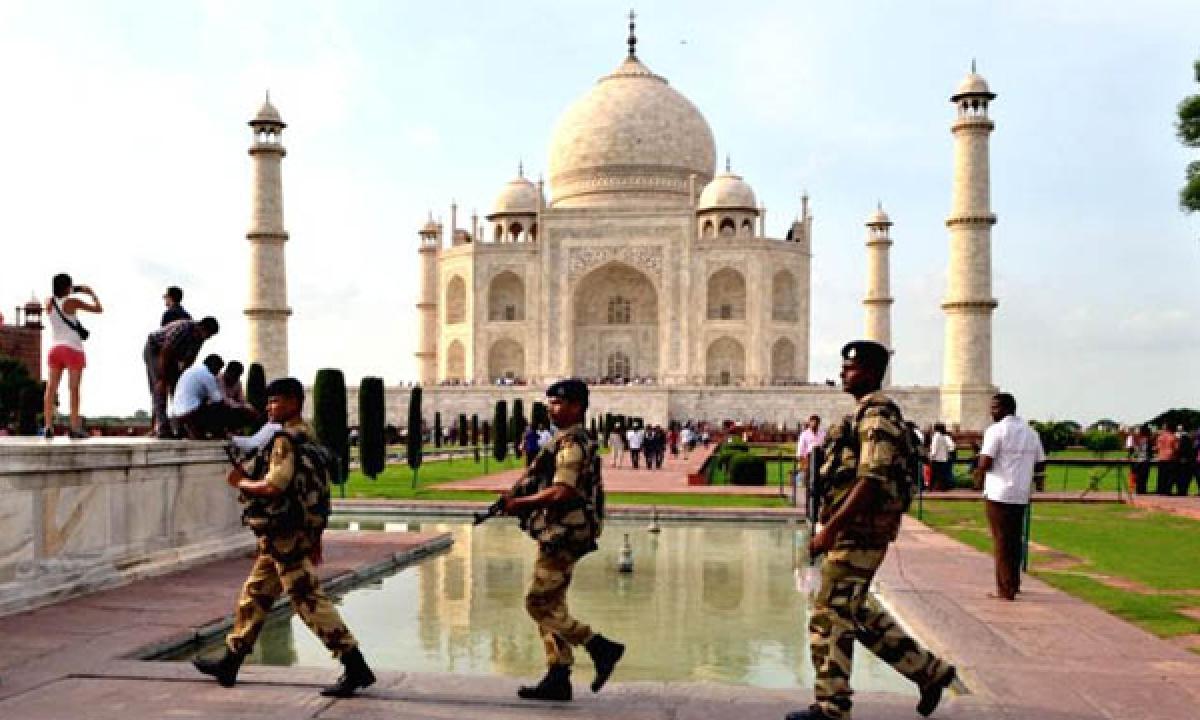 Security heightened at Taj Mahal, Threat by terrorists UP on IB alert