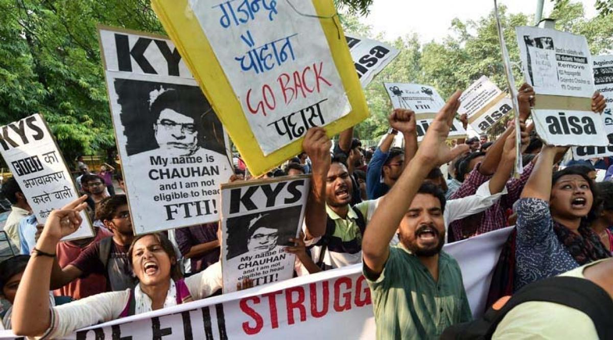 Agitated FTII students end hunger strike after Govt. confirms Sept.29 talks date