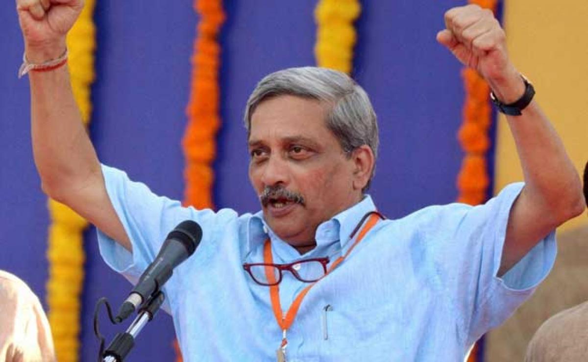 Congress To Field Candidate Against Manohar Parrikar In Goa By-poll