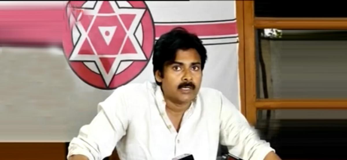 Pawan sings a secular tone, wants Kapu row to be sorted peacefully