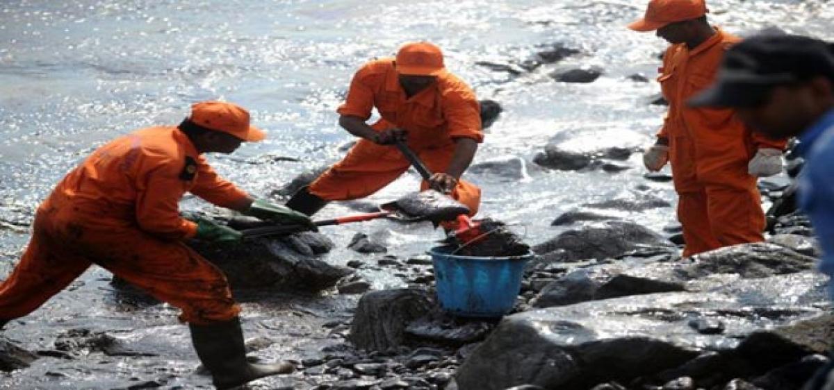 More oil spills likely as regulation fails