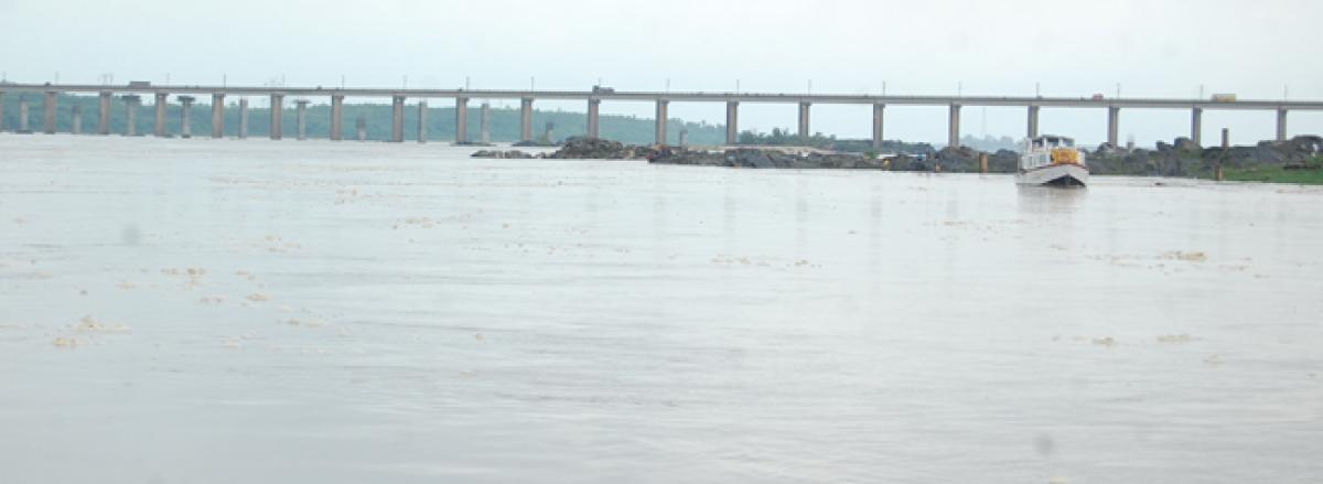 Water level in Godavari receding