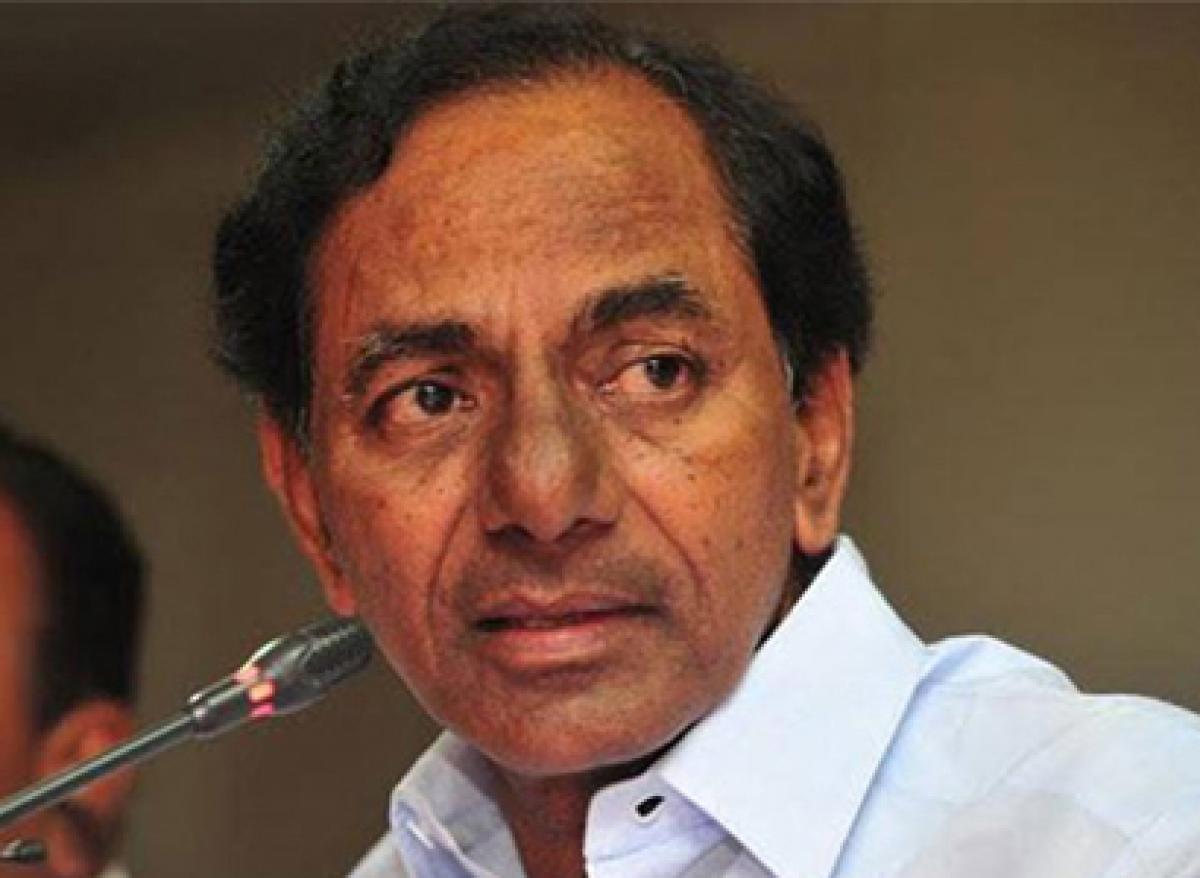 KCR assures cooperation from TS Govt to real estate sector