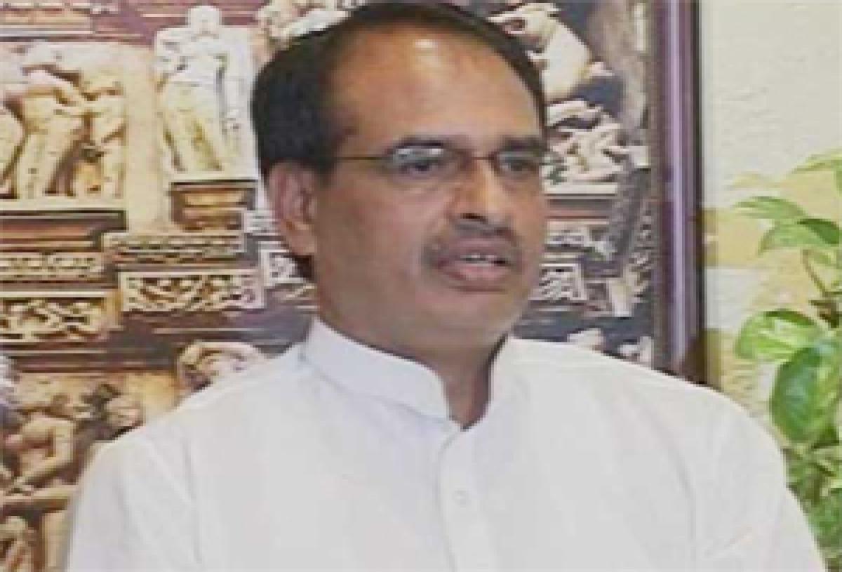 Shivraj Singh Chouhan arriving in Delhi