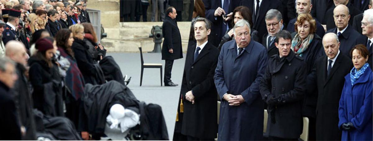 Memorial service held for Paris terror victims