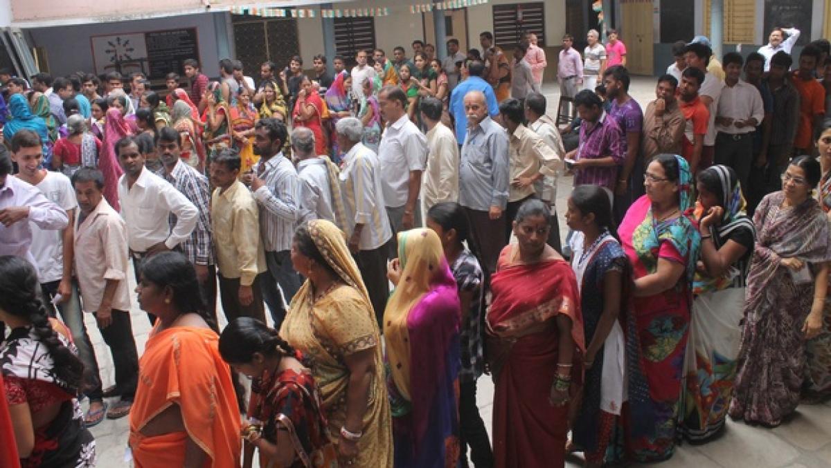 Brisk voting underway in Bihar Assembly polls