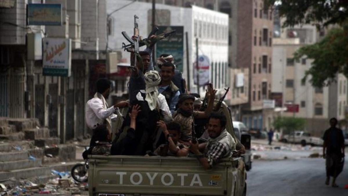 Yemen fighting kills more than 50: sources