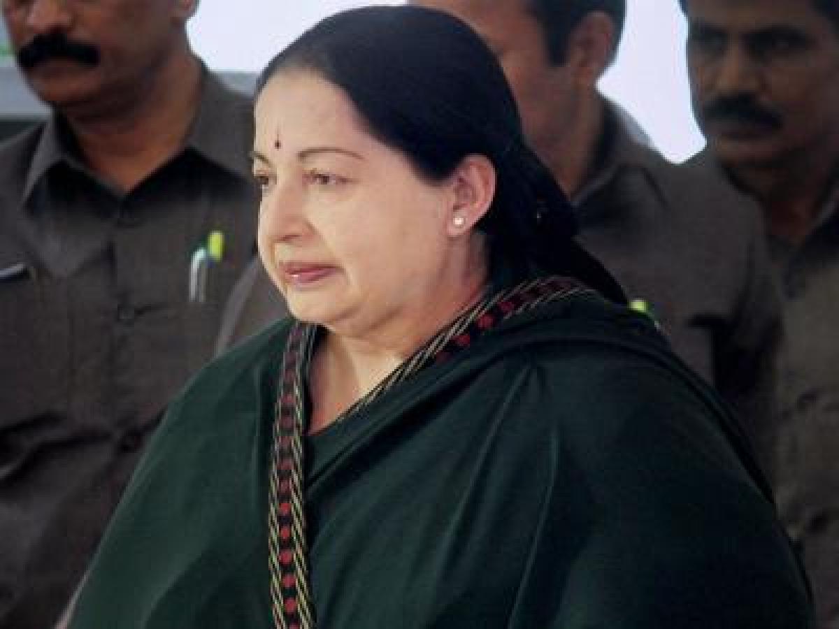 Three detained in case of break-in at Jayalalithaa estate