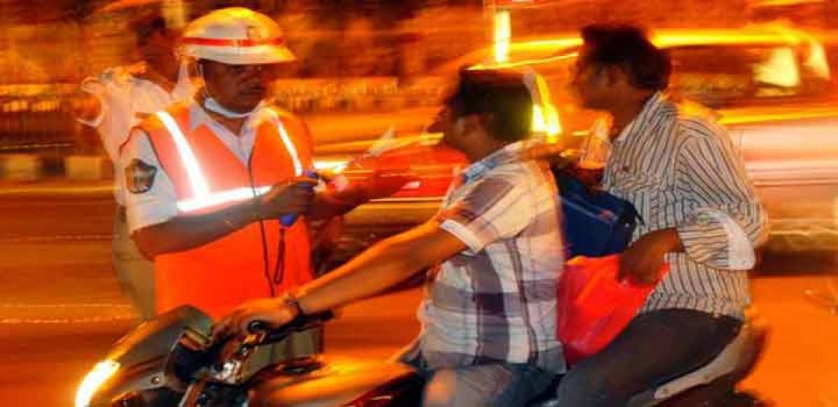 Traffic enforcement drive on; 3,413 cases booked