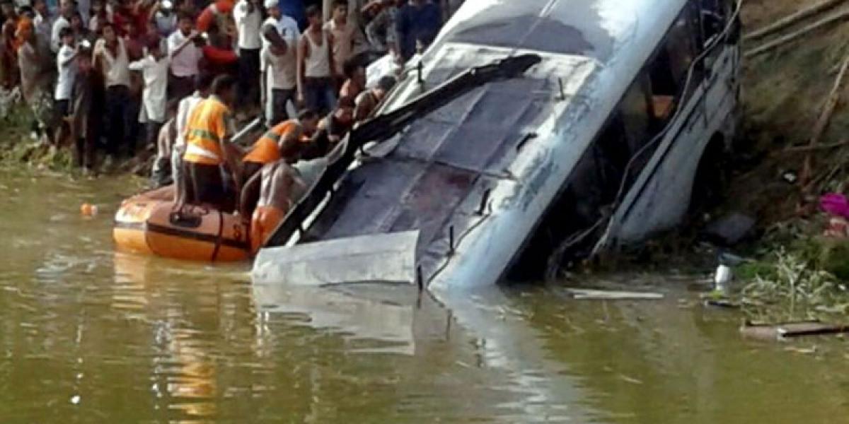 School bus falls into canal killing six kids, 17 others injured