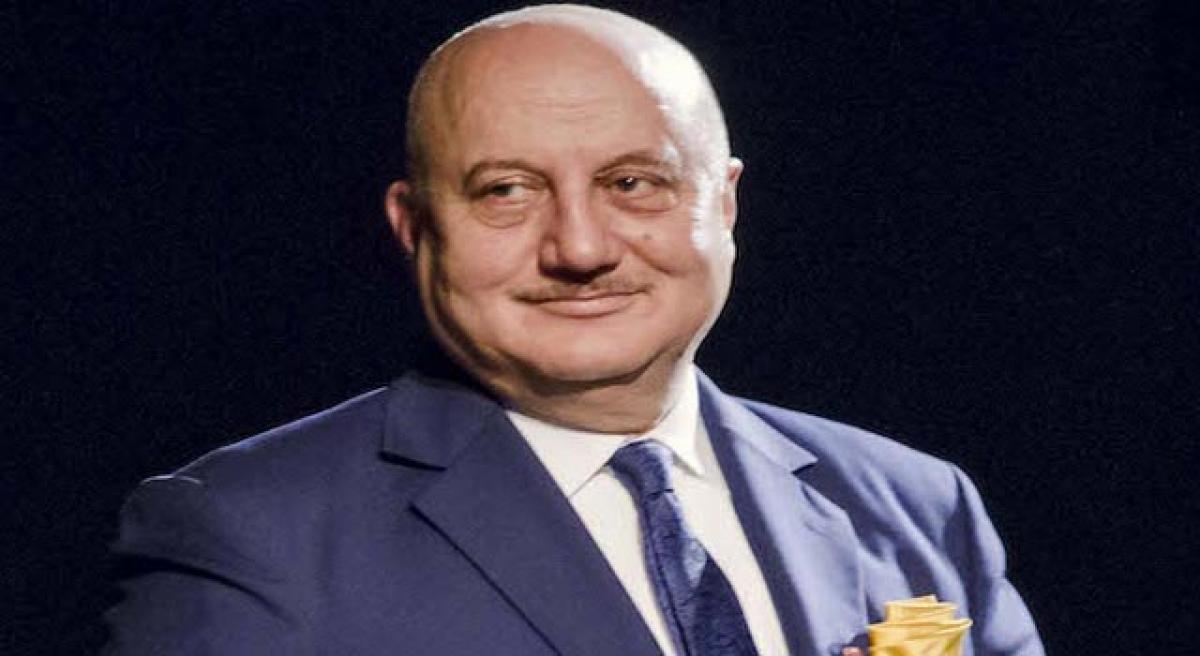 Anupam Kher gifts mother her dream house in Shimla