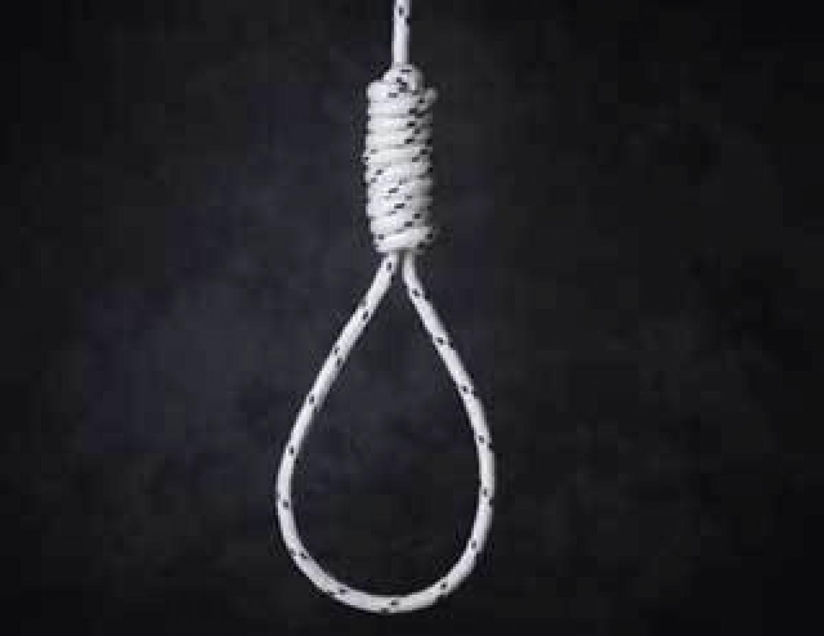 Man presumes wife to be dead, commits suicide