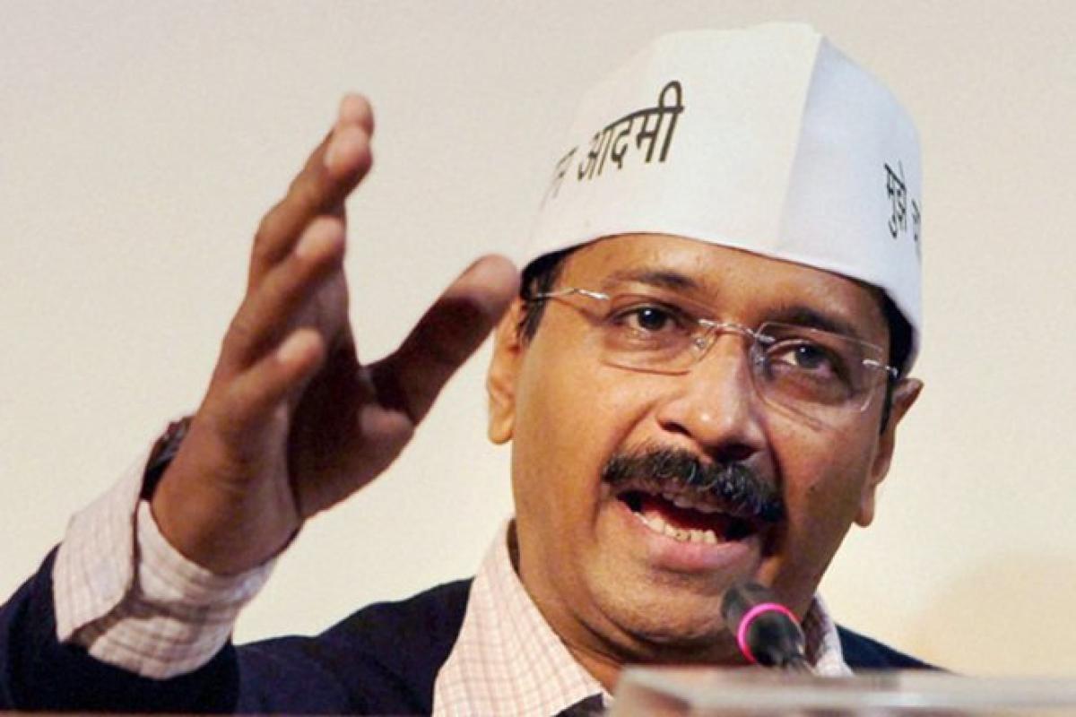 Kejriwal announces Rs One crore for ex-servicemans family