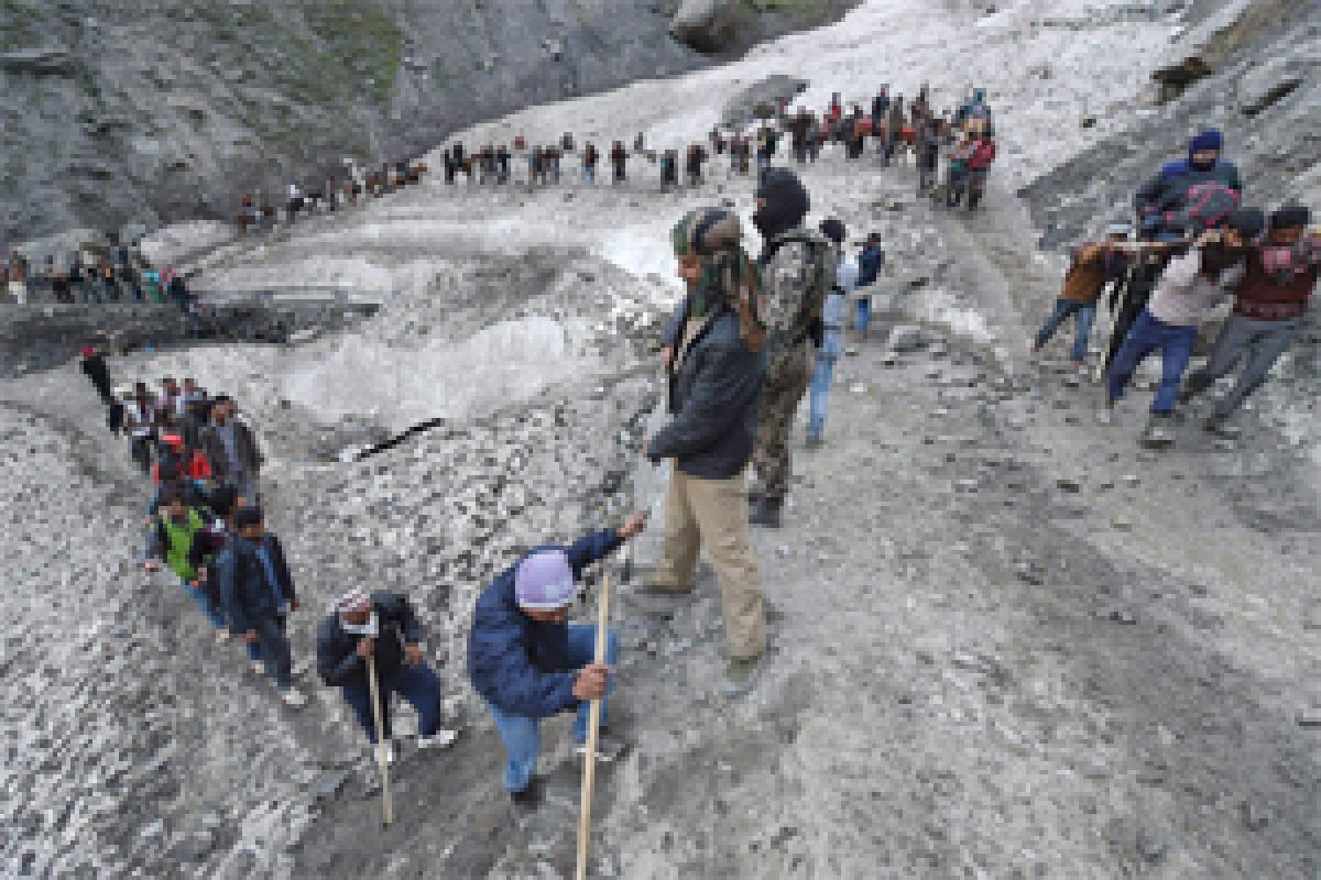 Army begins relief operation at Baltal base camp in Amarnath