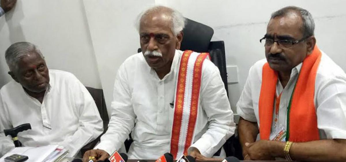 Dattatreya asks cadre to strengthen party at grassroots