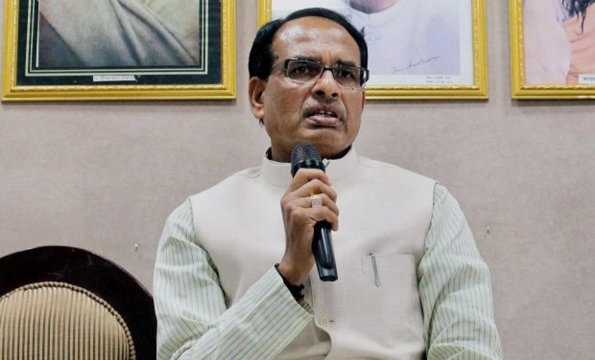 Vyapam: Shivraj Singh Chouhan writes to Shanta Kumar