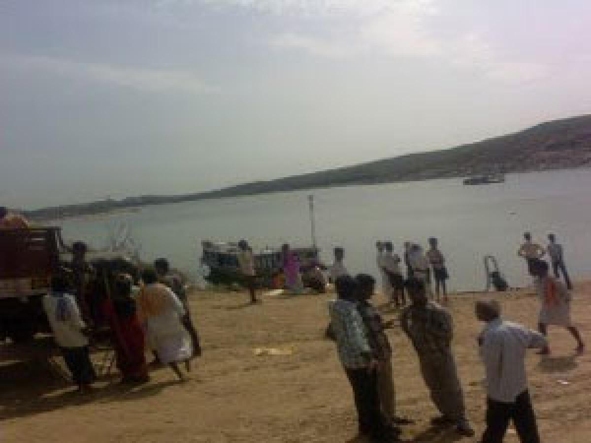 Three drown in Krishna river