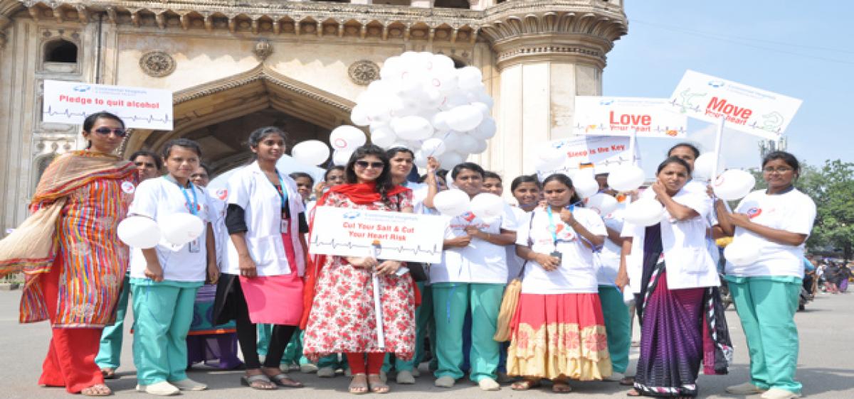 Hearty take off at Charminar