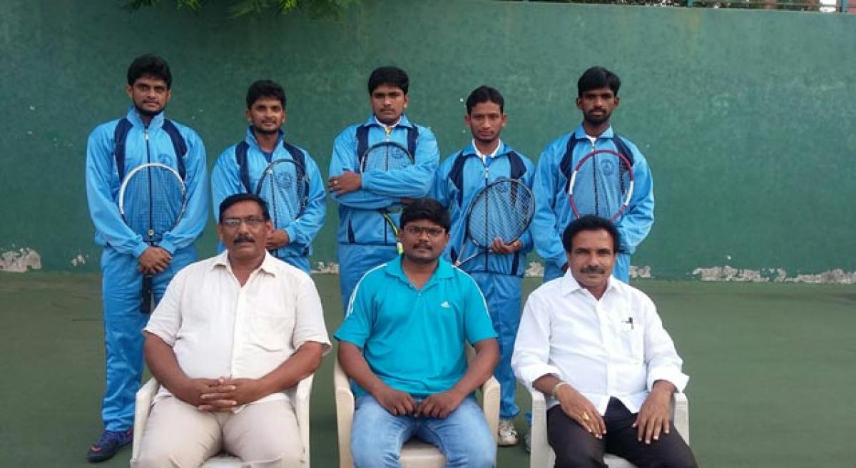 KRU tennis team for South Zone tourney