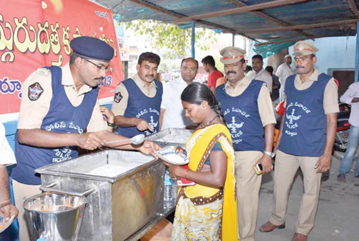 Curd rice, water packets distributed to customers