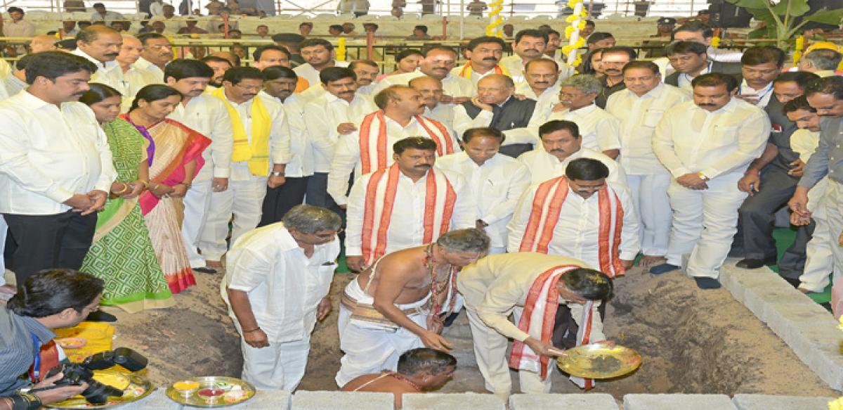 Naidu lays foundation for temporary Secretariat