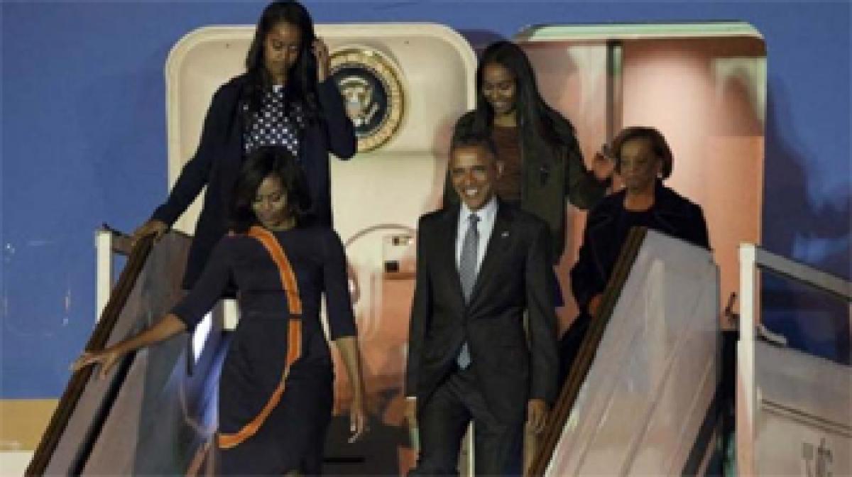 Barack Obama arrives in Argentina to reset relations after years of tension